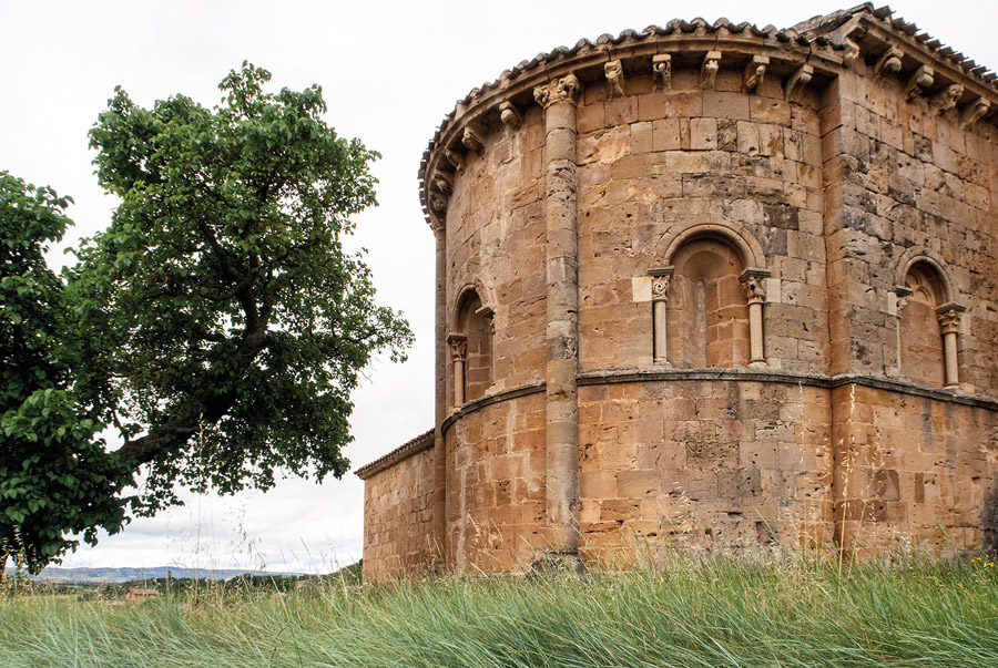 Hermosilla, lujoso ábside románico