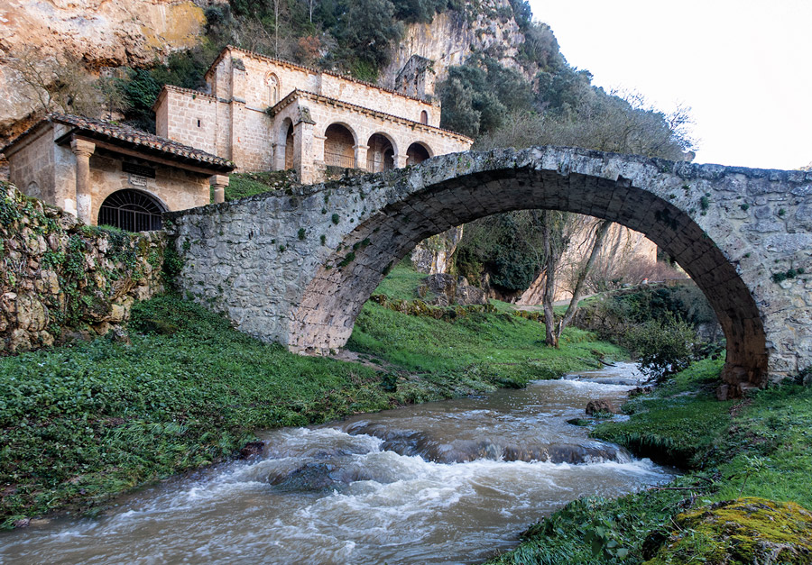 Tobera, el pueblo de las cascadas