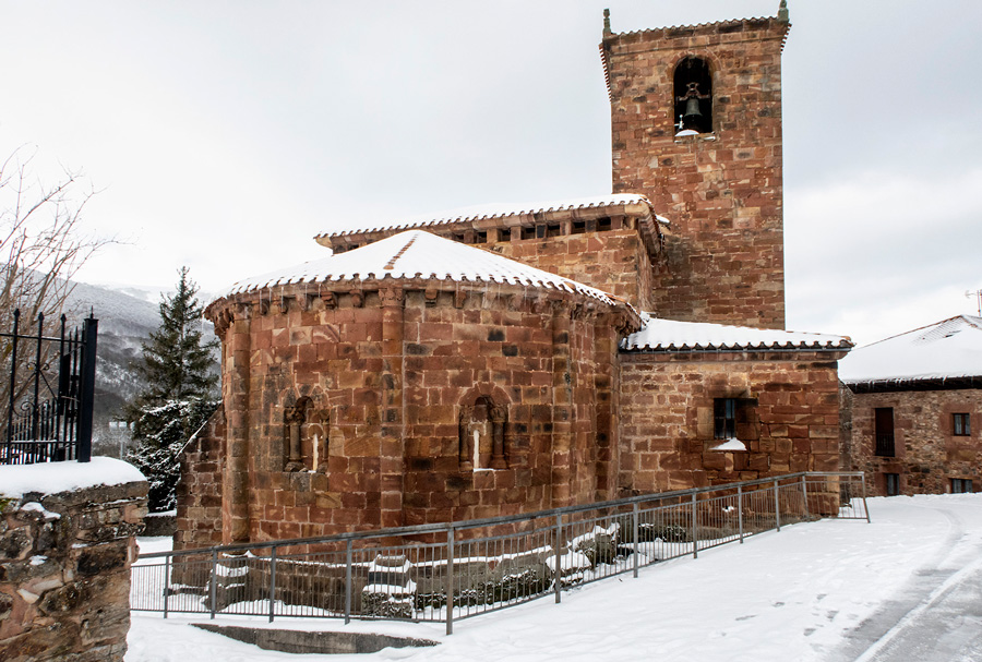 Pineda de la Sierra, románico de invierno