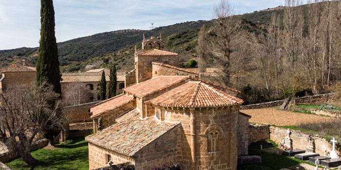Castil de Lences: esencia románica en La Bureba